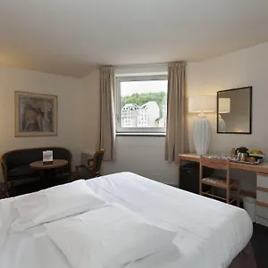 Paradis 4*, Lourdes Francia